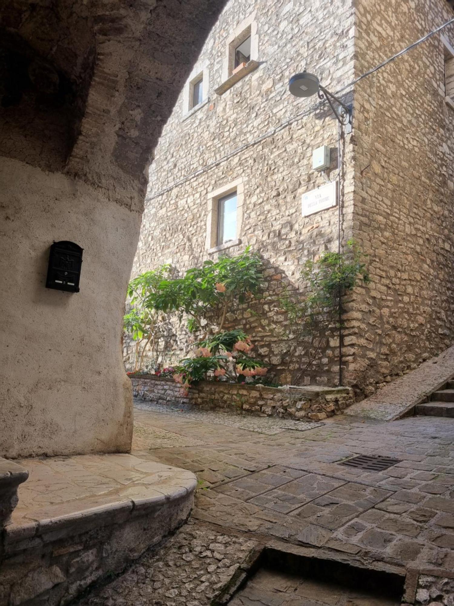 Cuore Del Castello Arrone ภายนอก รูปภาพ