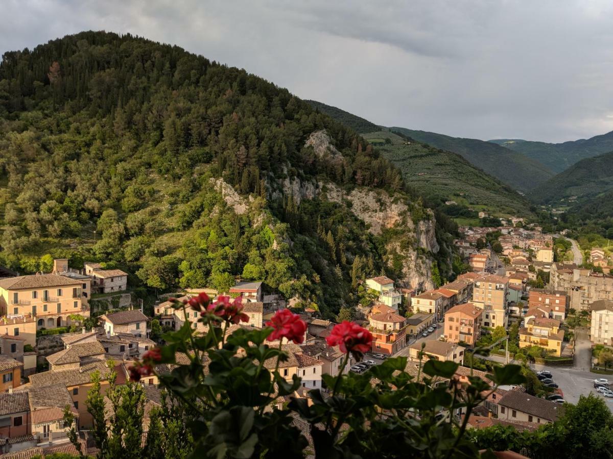 Cuore Del Castello Arrone ภายนอก รูปภาพ